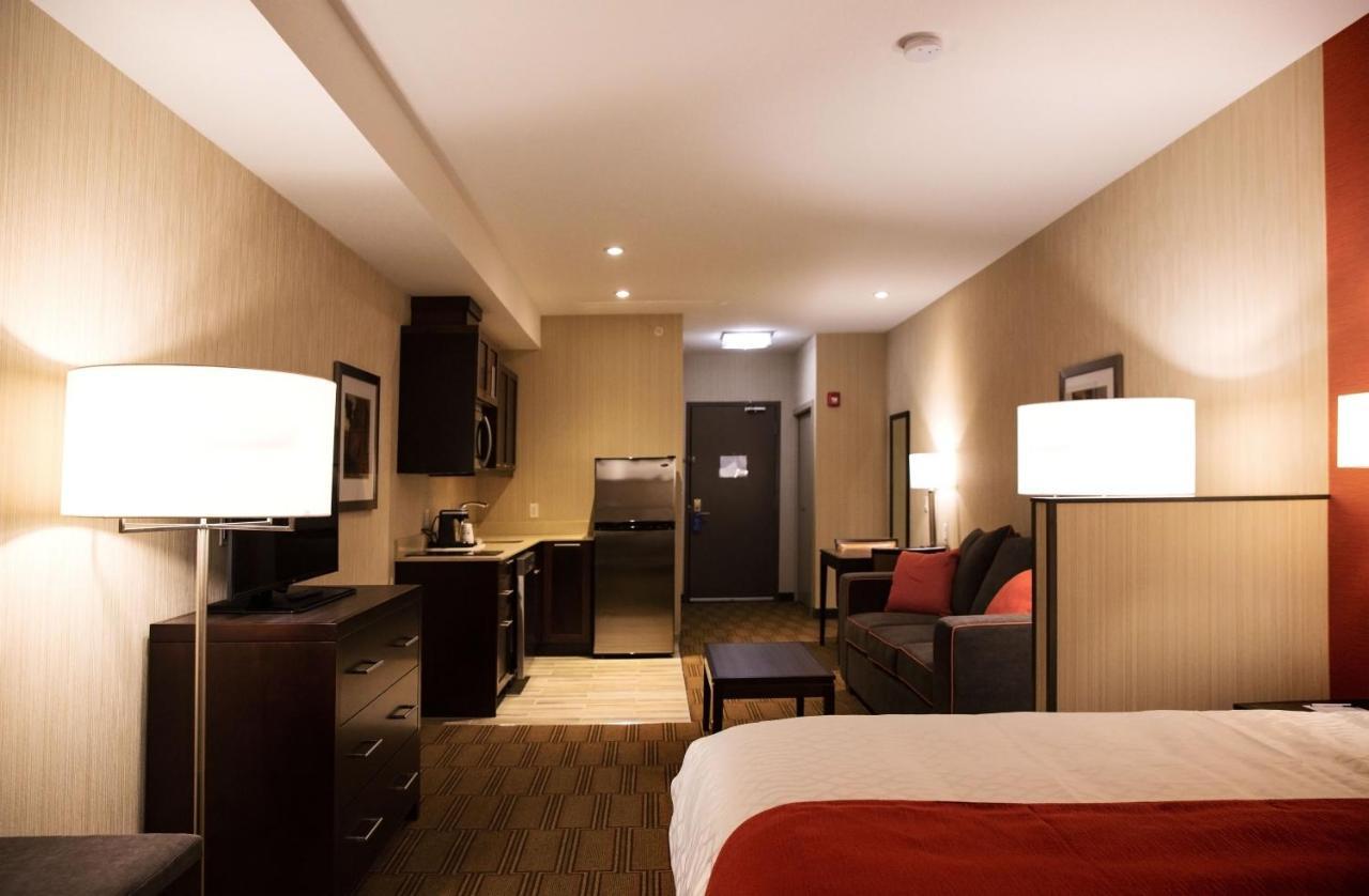 Best Western Plus Chateau Fort St. John Buitenkant foto