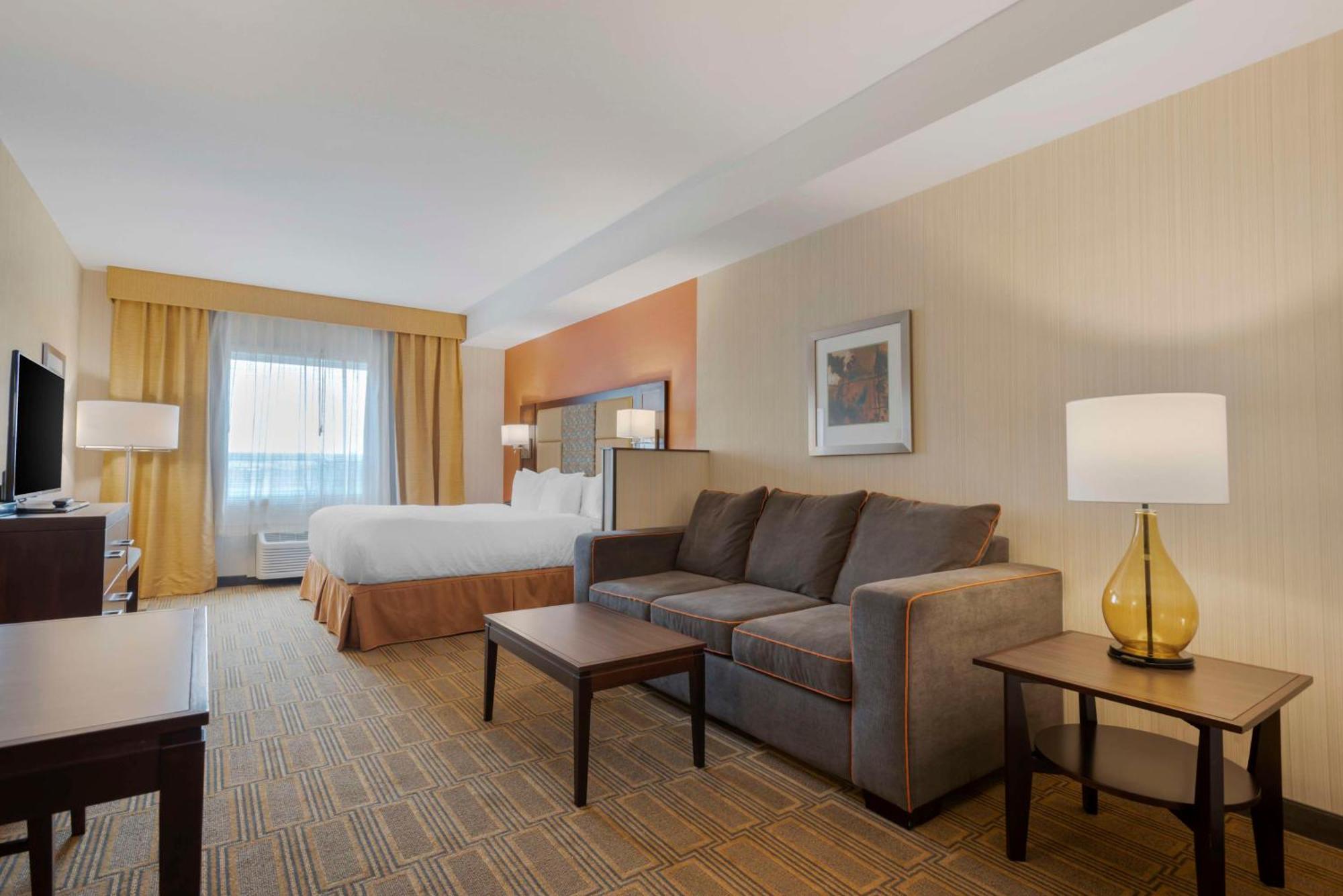 Best Western Plus Chateau Fort St. John Buitenkant foto