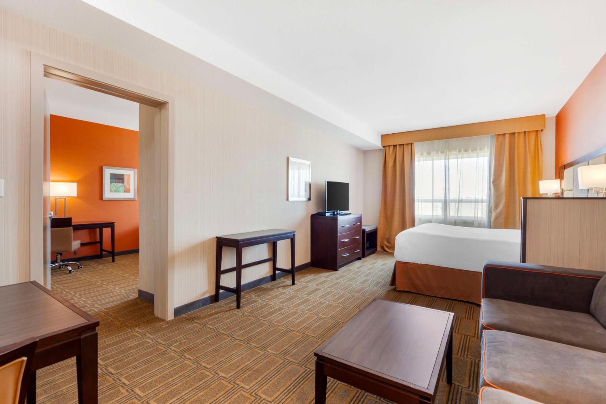 Best Western Plus Chateau Fort St. John Buitenkant foto