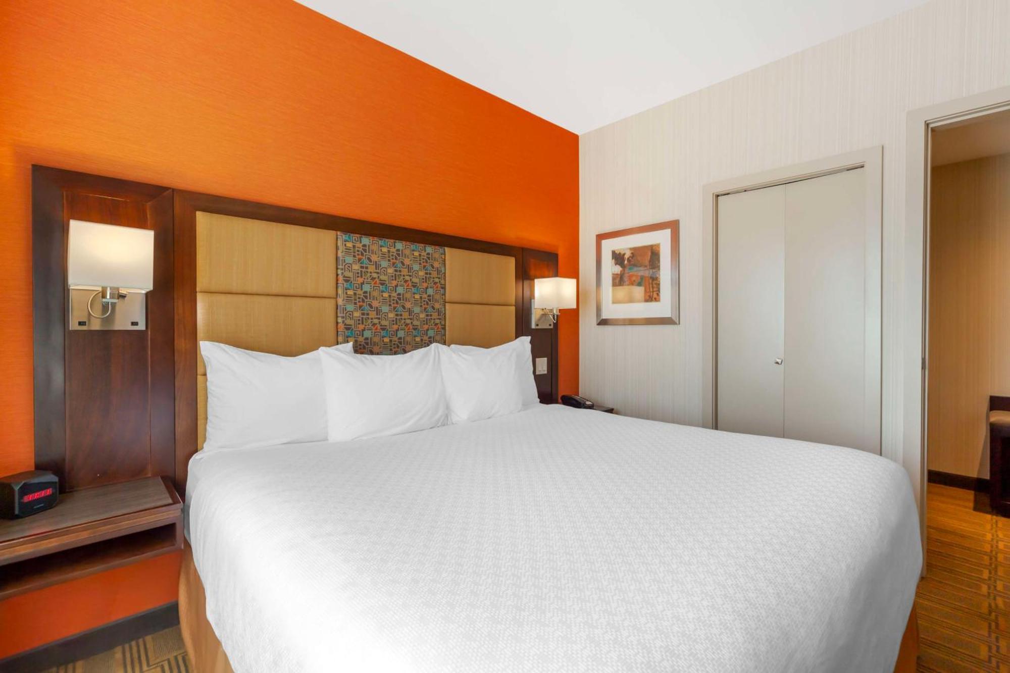 Best Western Plus Chateau Fort St. John Buitenkant foto