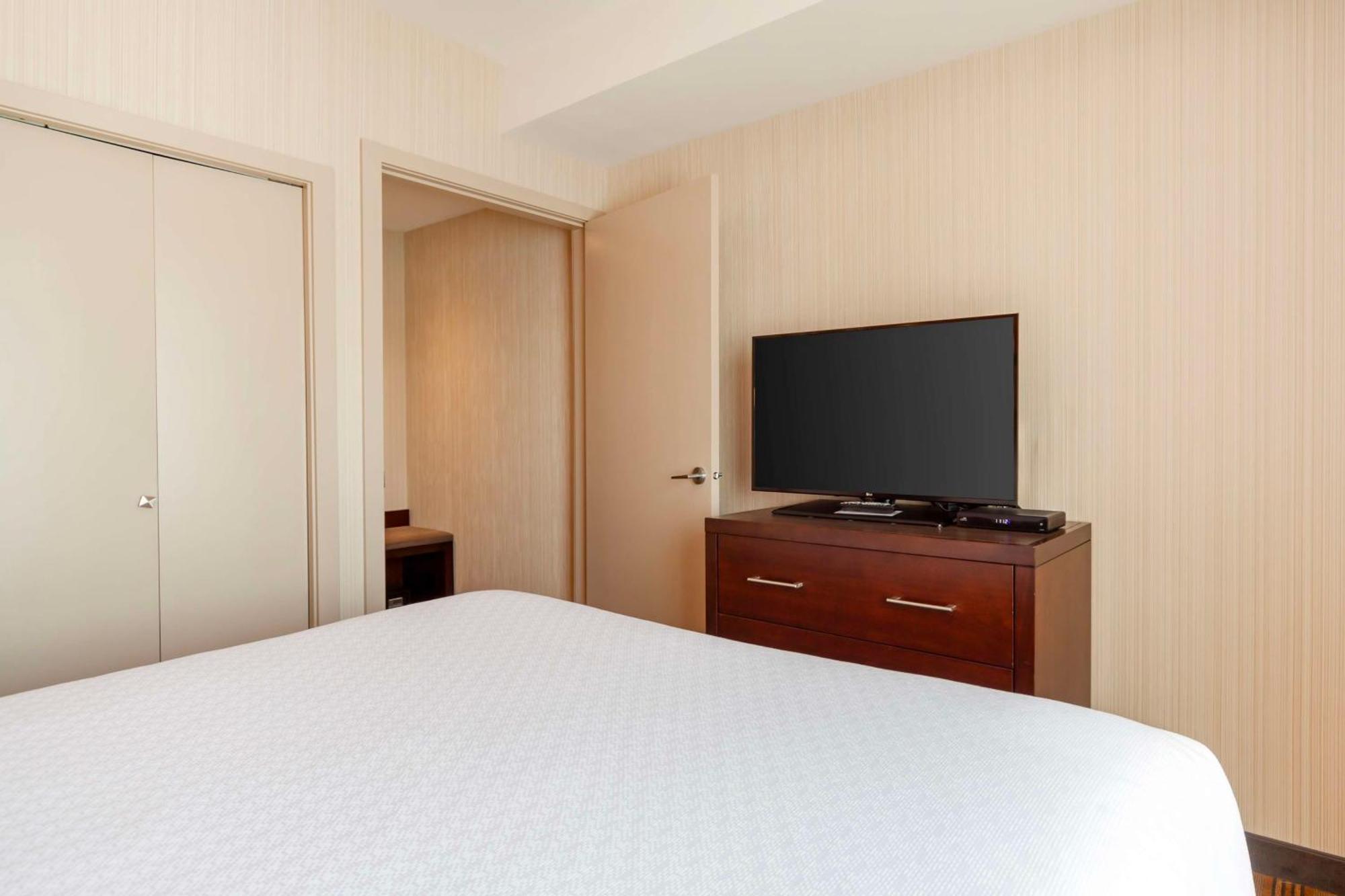 Best Western Plus Chateau Fort St. John Buitenkant foto