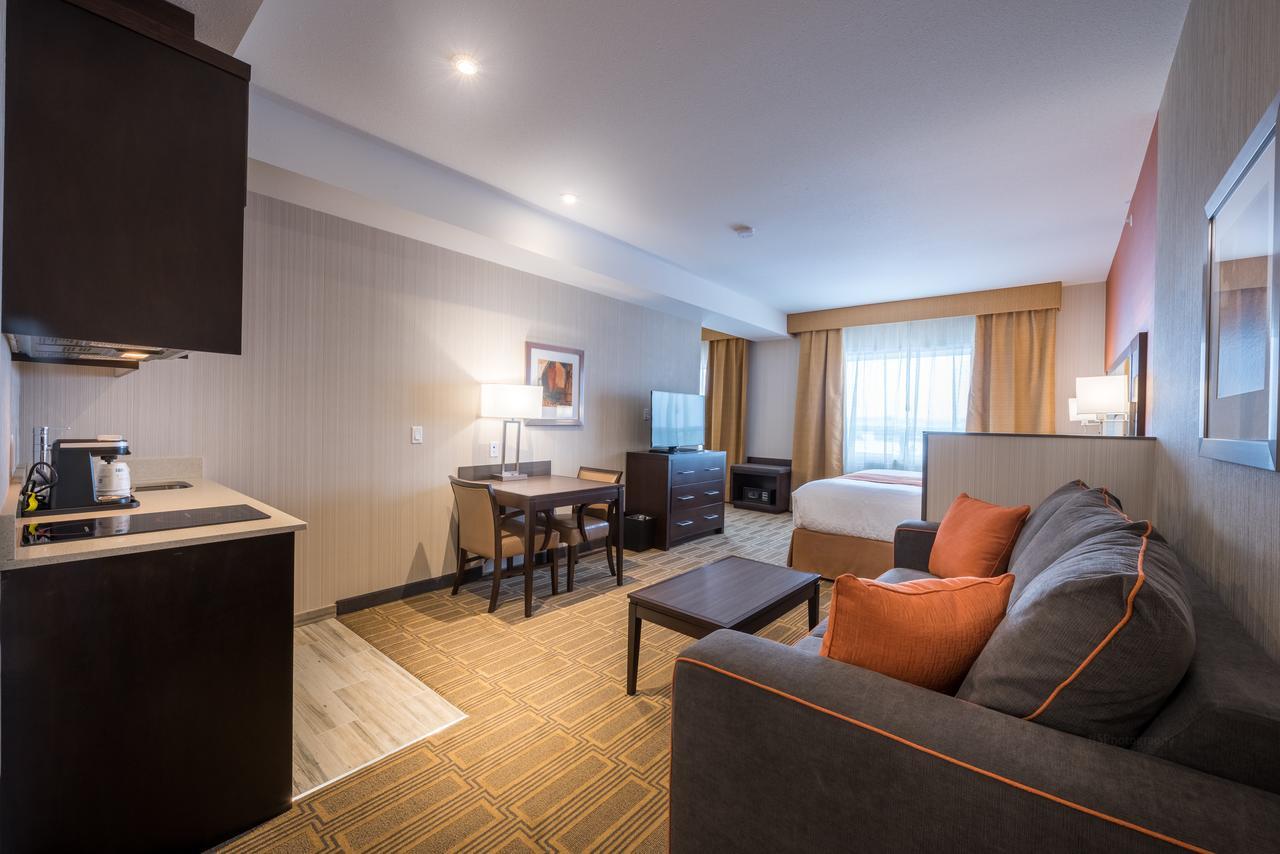 Best Western Plus Chateau Fort St. John Buitenkant foto