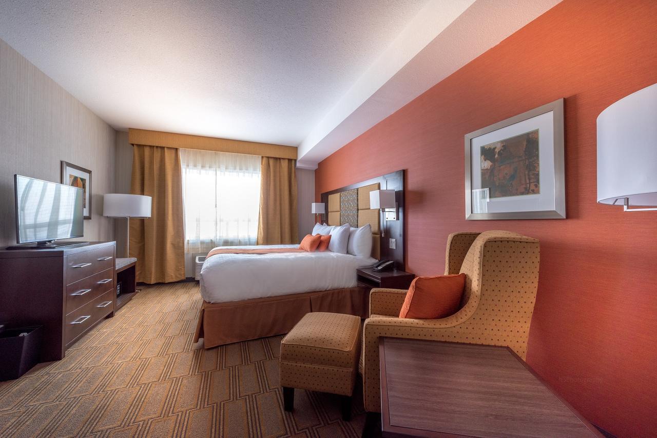 Best Western Plus Chateau Fort St. John Buitenkant foto
